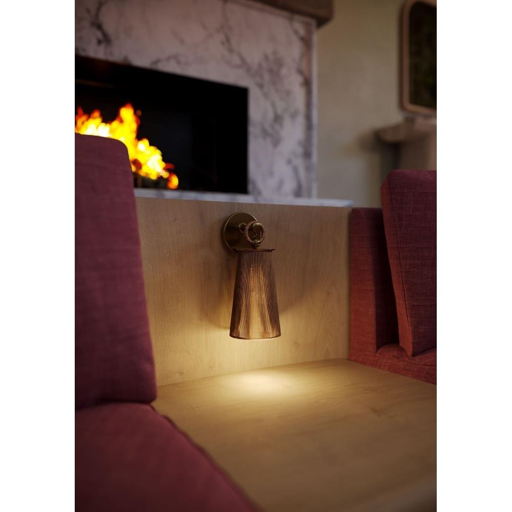 H1038101-AGB